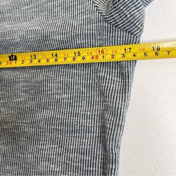 Modcloth Crisscross Notch Ribbed Tee Shirt Black White Stripe Women Medium Gray - Picture 8 of 11